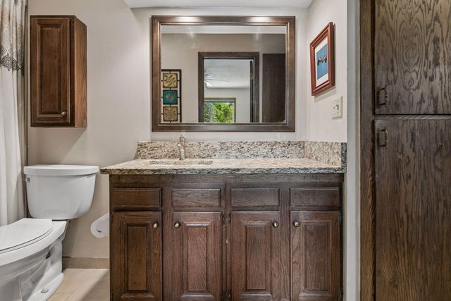 18208 Ginavale Lane, Eden Prairie, MN 55346