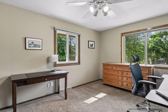 18208 Ginavale Lane, Eden Prairie, MN 55346