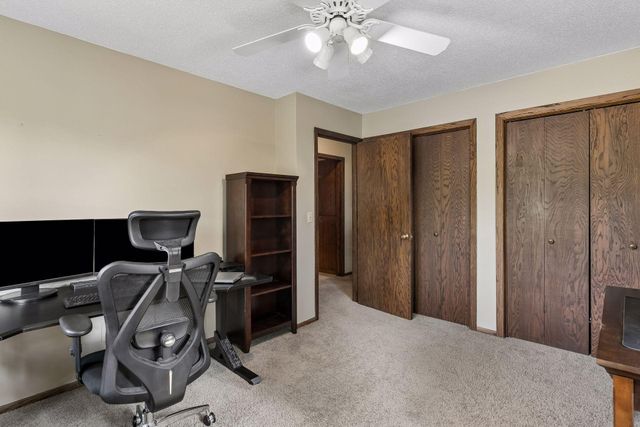 18208 Ginavale Lane, Eden Prairie, MN 55346