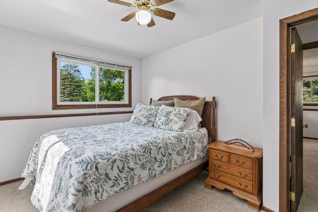 18208 Ginavale Lane, Eden Prairie, MN 55346