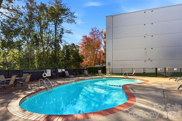 2503 Roswell Avenue 302, Charlotte, NC 28209