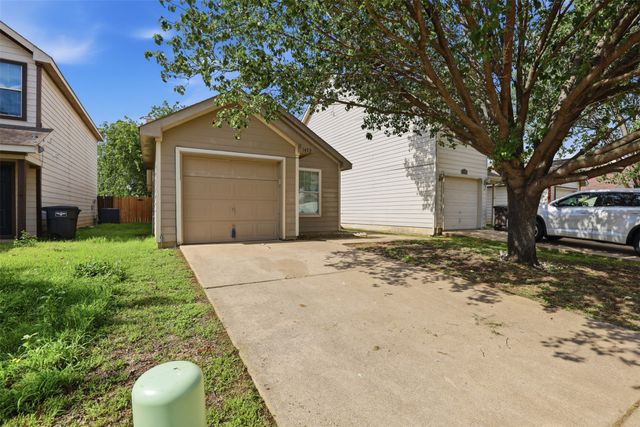 1452 Pine Lane, Fort Worth, TX 76140