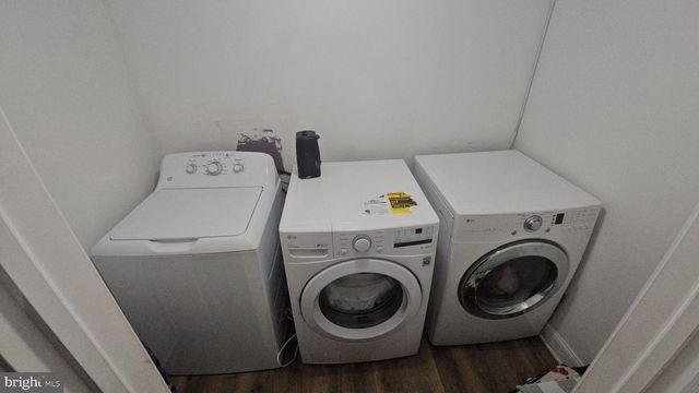 906 SUTTERS MILL LN, Temple, PA 19560