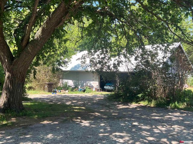 541 Chestnut Street, Hickman, NE 68372