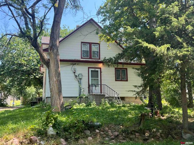 541 Chestnut Street, Hickman, NE 68372