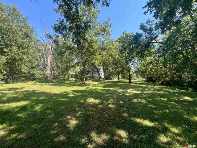 541 Chestnut Street, Hickman, NE 68372