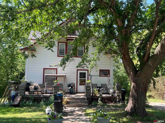 541 Chestnut Street, Hickman, NE 68372