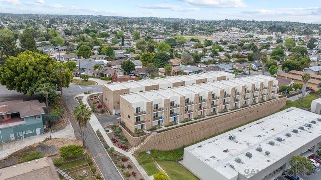 8190 Golden Ave, Lemon Grove, CA 91945