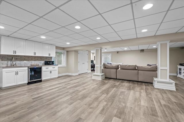 3390 Whirlaway Drive, Northbrook, IL 60062