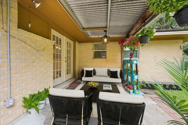5615 Burlinghall Drive, Houston, TX 77035