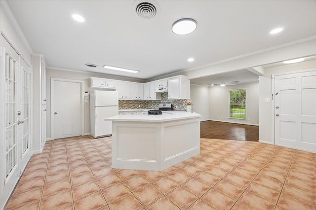 5615 Burlinghall Drive, Houston, TX 77035
