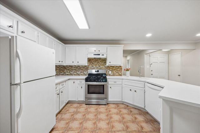 5615 Burlinghall Drive, Houston, TX 77035