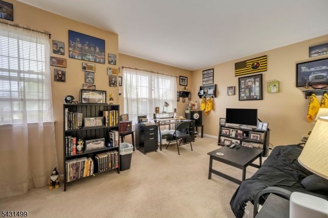 75 Alvin Sloan Ave, Washington Boro, NJ 07882