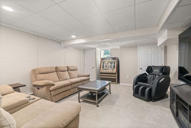 11 Scott Street, Bellingham, MA 02019