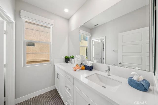 173 Terrapin, Irvine, CA 92618