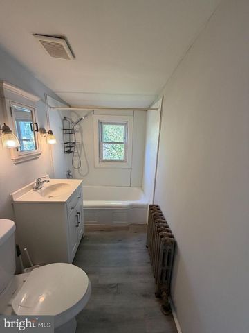 337 W FRONT ST, Florence, NJ 08518