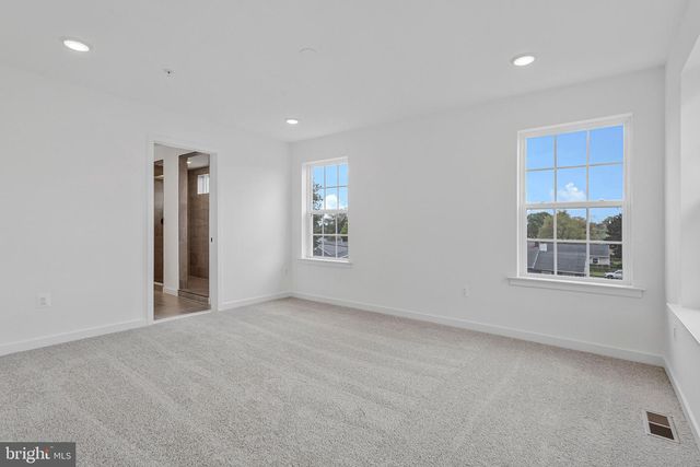 5721 HOWARD DR, Glen Burnie, MD 21061