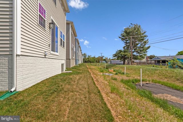 5721 HOWARD DR, Glen Burnie, MD 21061