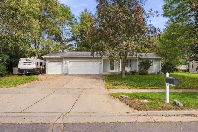 2704 Hemlock Lane, Eau Claire, WI 54703