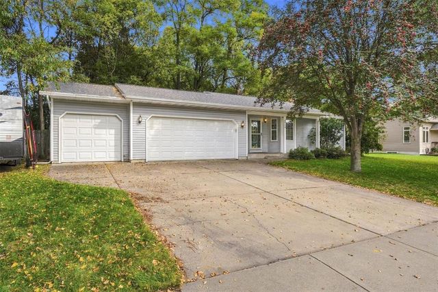2704 Hemlock Lane, Eau Claire, WI 54703