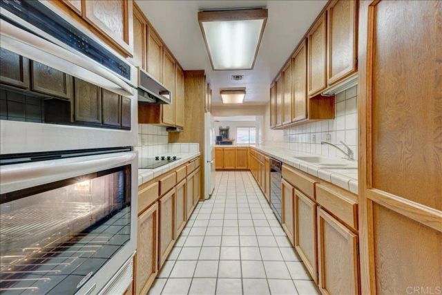 6375 Primrose Dr, San Diego, CA 91942