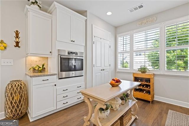 3826 English Oak Drive SW, Gainesville, GA 30504