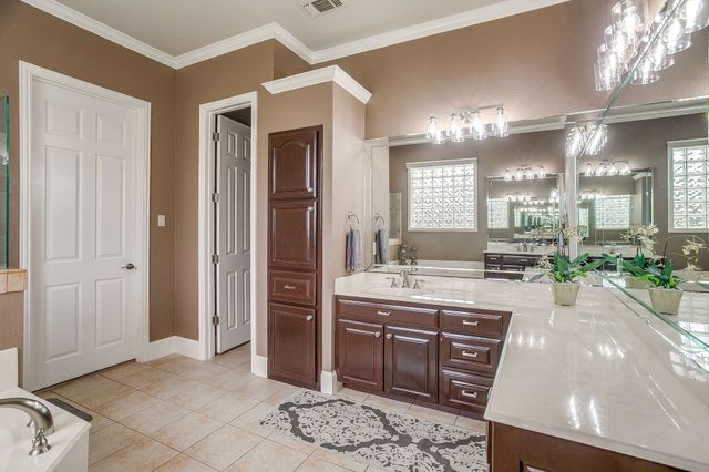 1736 Woodridge Court, Aledo, TX 76008
