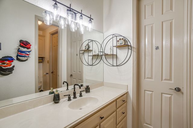 1736 Woodridge Court, Aledo, TX 76008