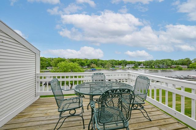 2126 Landings LANE, Delavan, WI 53115