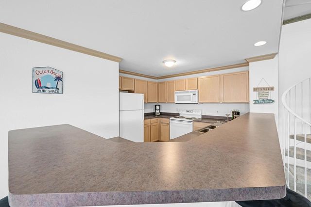 2126 Landings LANE, Delavan, WI 53115