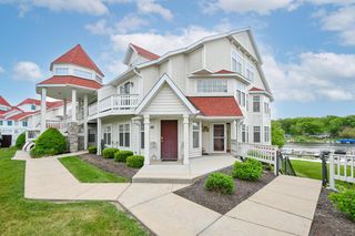 2126 Landings LANE, Delavan, WI 53115