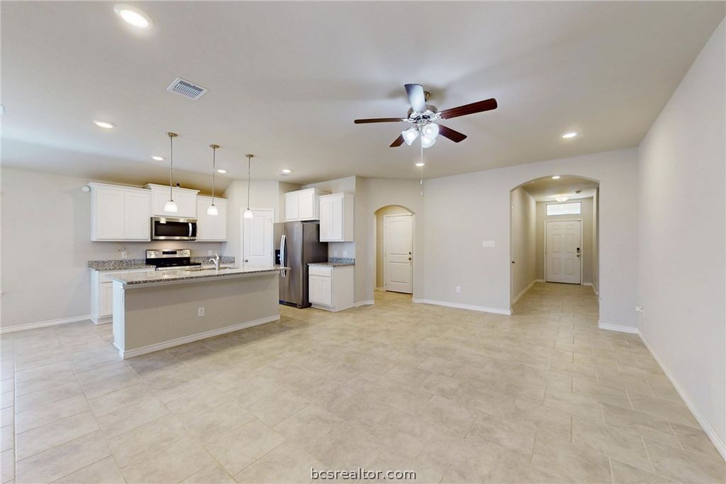 2060 Chief Street, Bryan, TX 77807 — photo 5