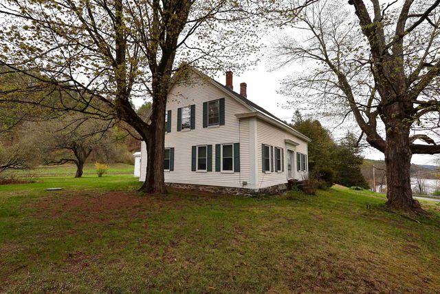 1015 Route 14, Hartford, VT 05047