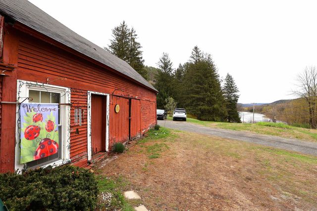 1015 Route 14, Hartford, VT 05047