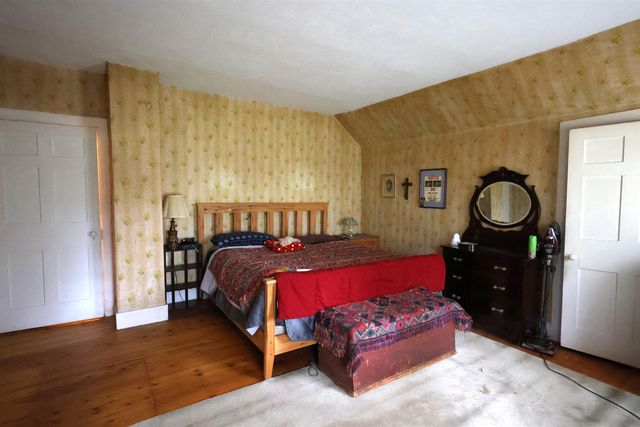 1015 Route 14, Hartford, VT 05047