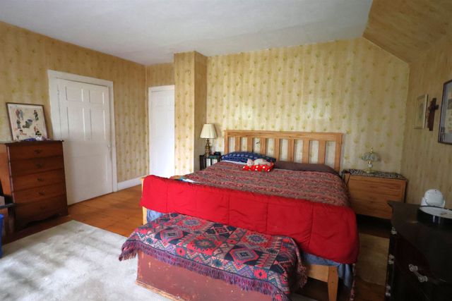 1015 Route 14, Hartford, VT 05047