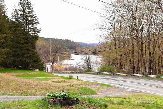 1015 Route 14, Hartford, VT 05047