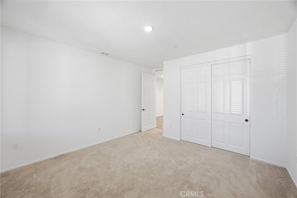 Image 20 of property listing at 8844 Glencliff Avenue, Hesperia, CA 92345