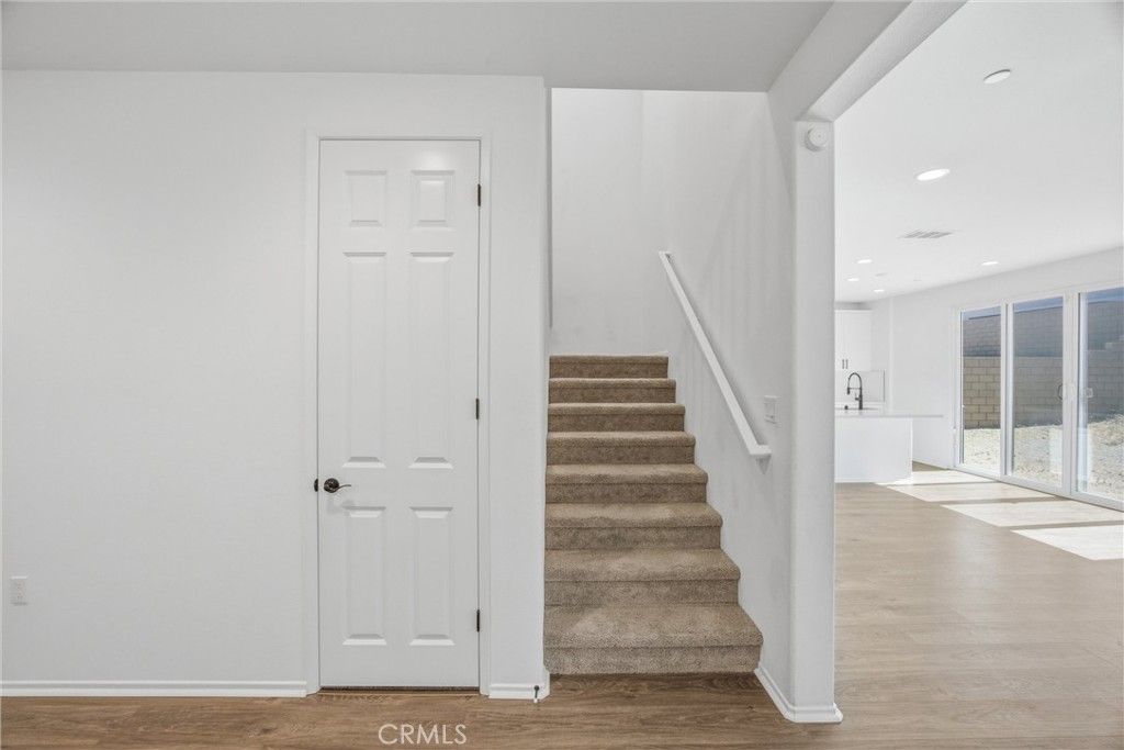 Image 22 of property listing at 8844 Glencliff Avenue, Hesperia, CA 92345