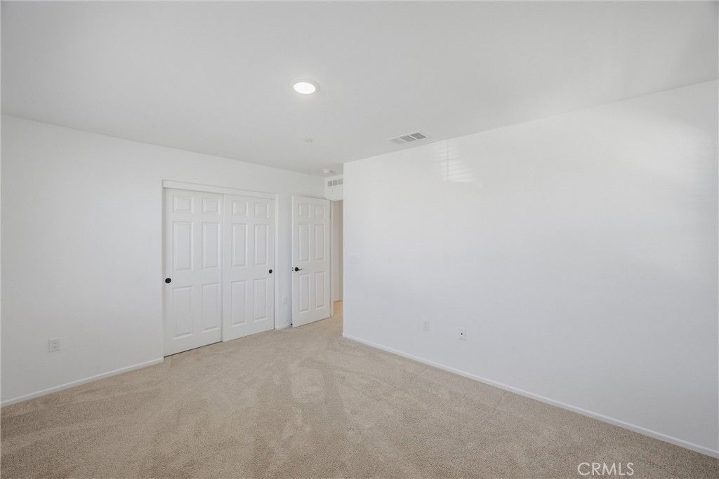 Image 35 of property listing at 8844 Glencliff Avenue, Hesperia, CA 92345