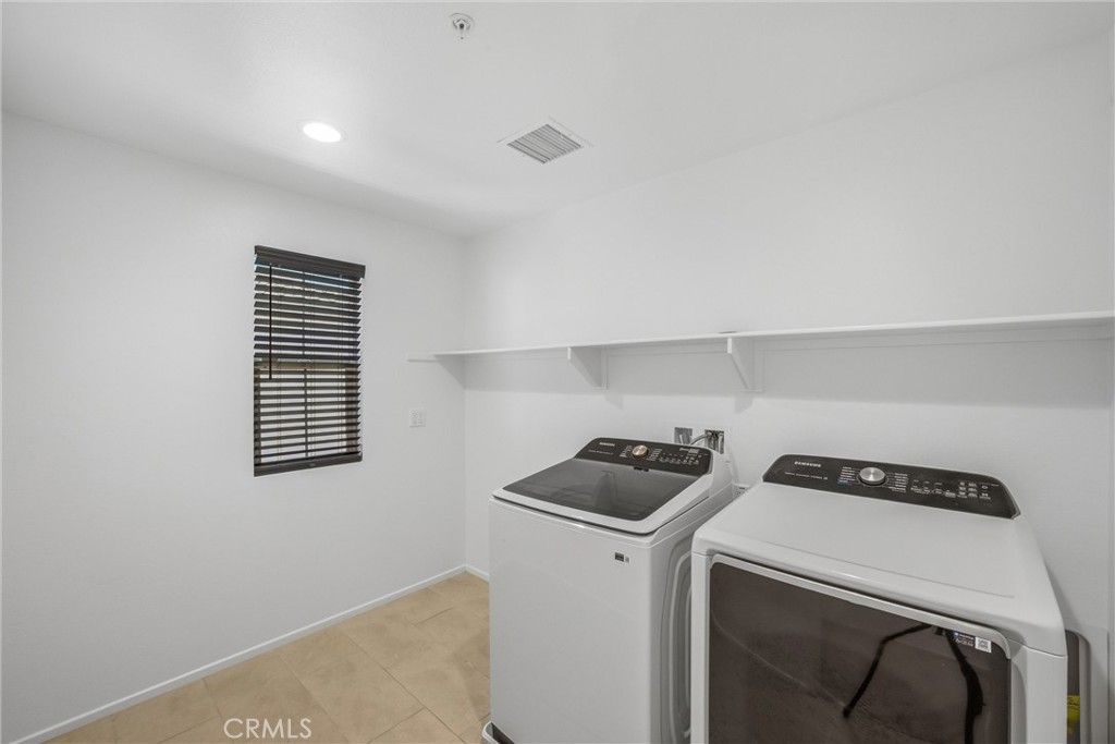 Image 38 of property listing at 8844 Glencliff Avenue, Hesperia, CA 92345