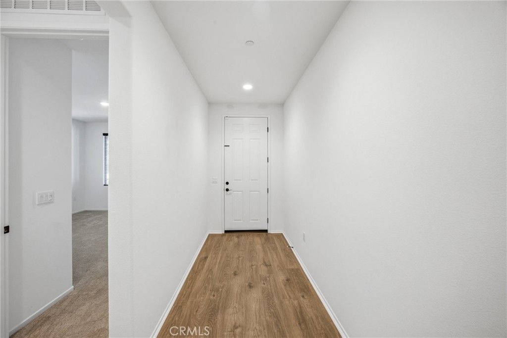 Image 4 of property listing at 8844 Glencliff Avenue, Hesperia, CA 92345
