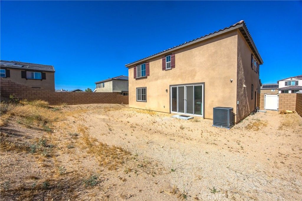 Image 41 of property listing at 8844 Glencliff Avenue, Hesperia, CA 92345