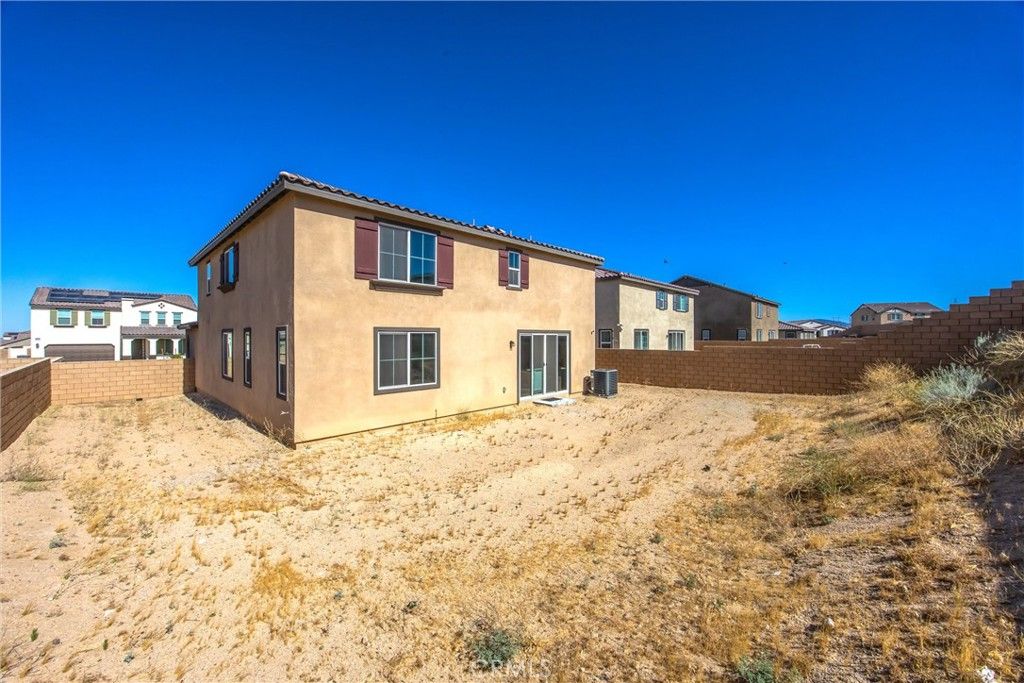 Image 42 of property listing at 8844 Glencliff Avenue, Hesperia, CA 92345