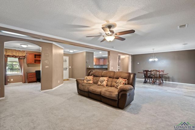 220 Union Grove Cemetery RD, Gladewater, TX 75647