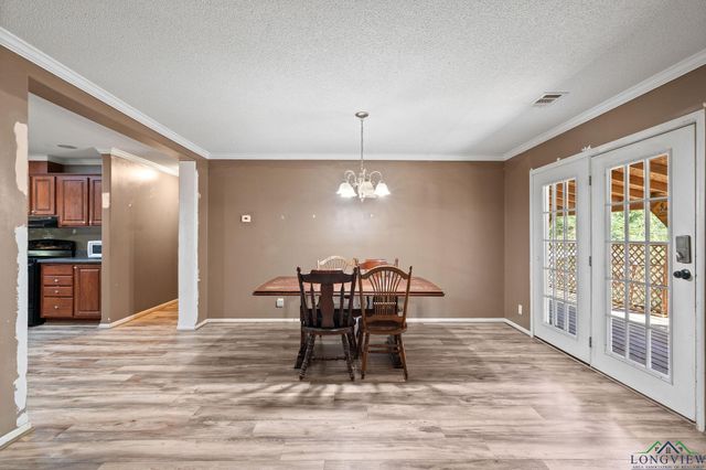 220 Union Grove Cemetery RD, Gladewater, TX 75647