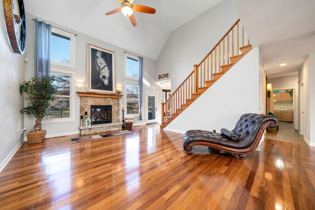 5315 Woodland Pond Lane, Loves Park, IL 61111