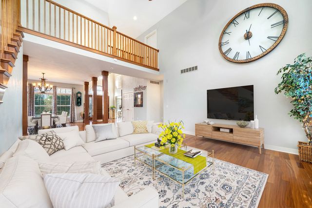 5315 Woodland Pond Lane, Loves Park, IL 61111