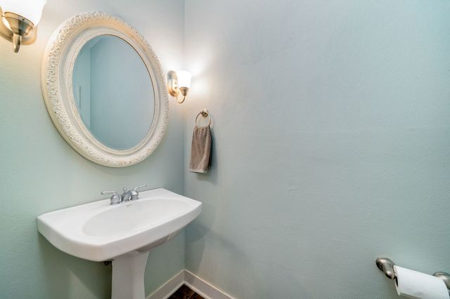 5315 Woodland Pond Lane, Loves Park, IL 61111