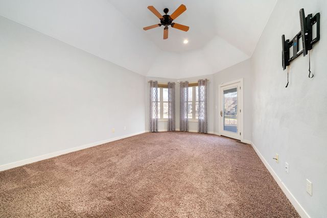 5315 Woodland Pond Lane, Loves Park, IL 61111